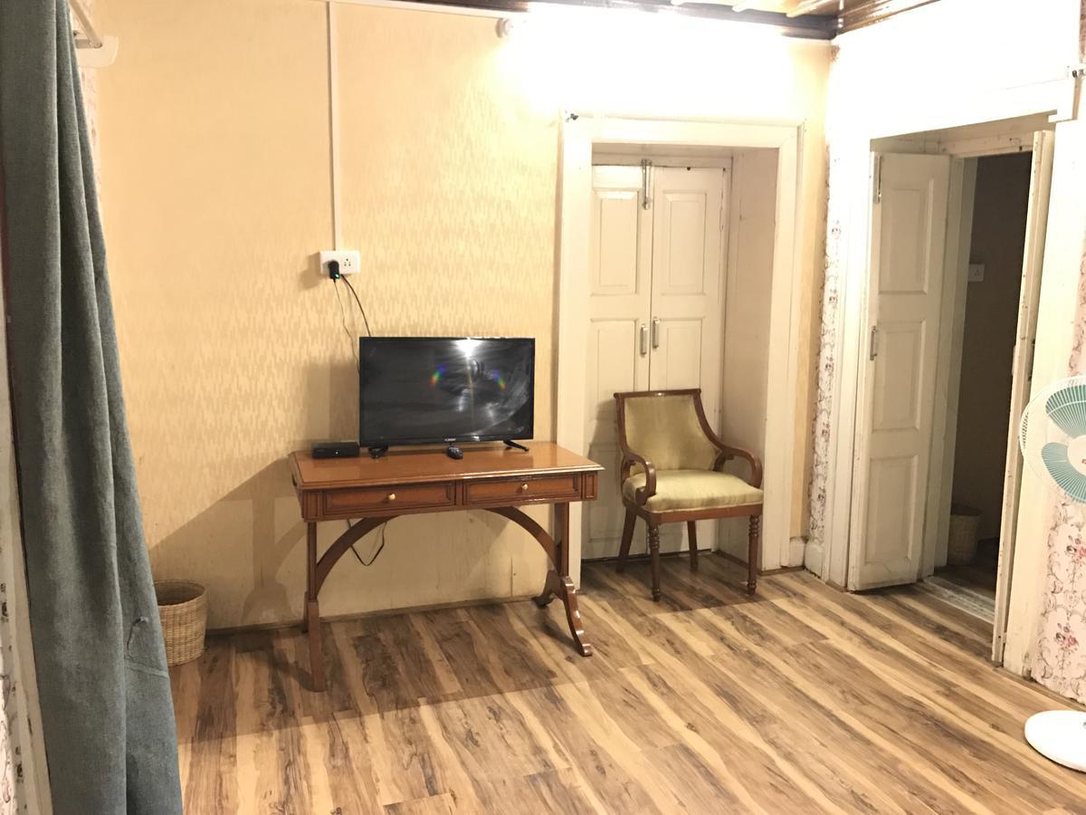Hotel Skylark Nainital Zimmer foto